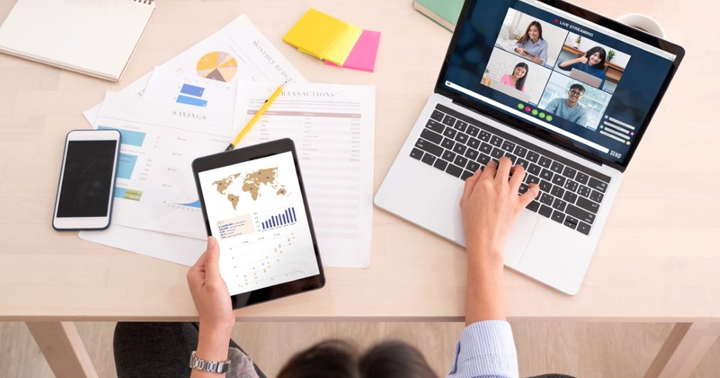 Reports, video calls, family obligations - do you know how to find a healthy balance?