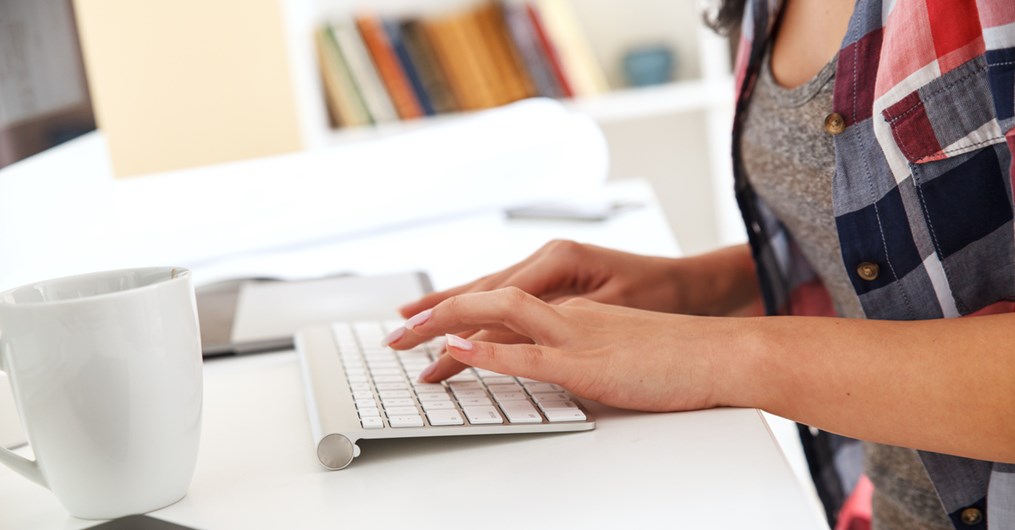 Looking for tips, hot tea, or just some dope insight? Samantha's got you covered!